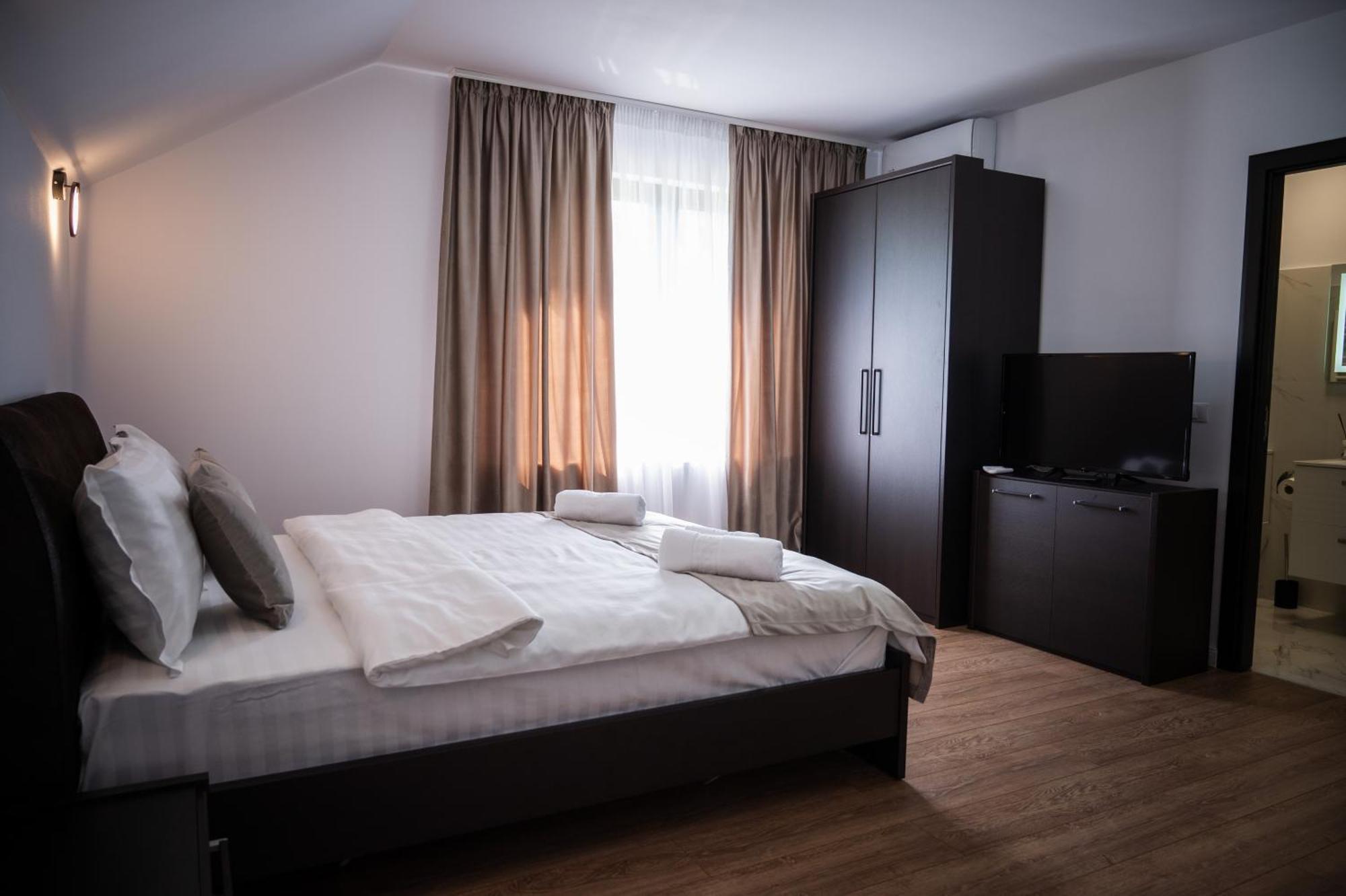 Hotel Evenimente Edelweiss Bogdan Vodă Exterior foto