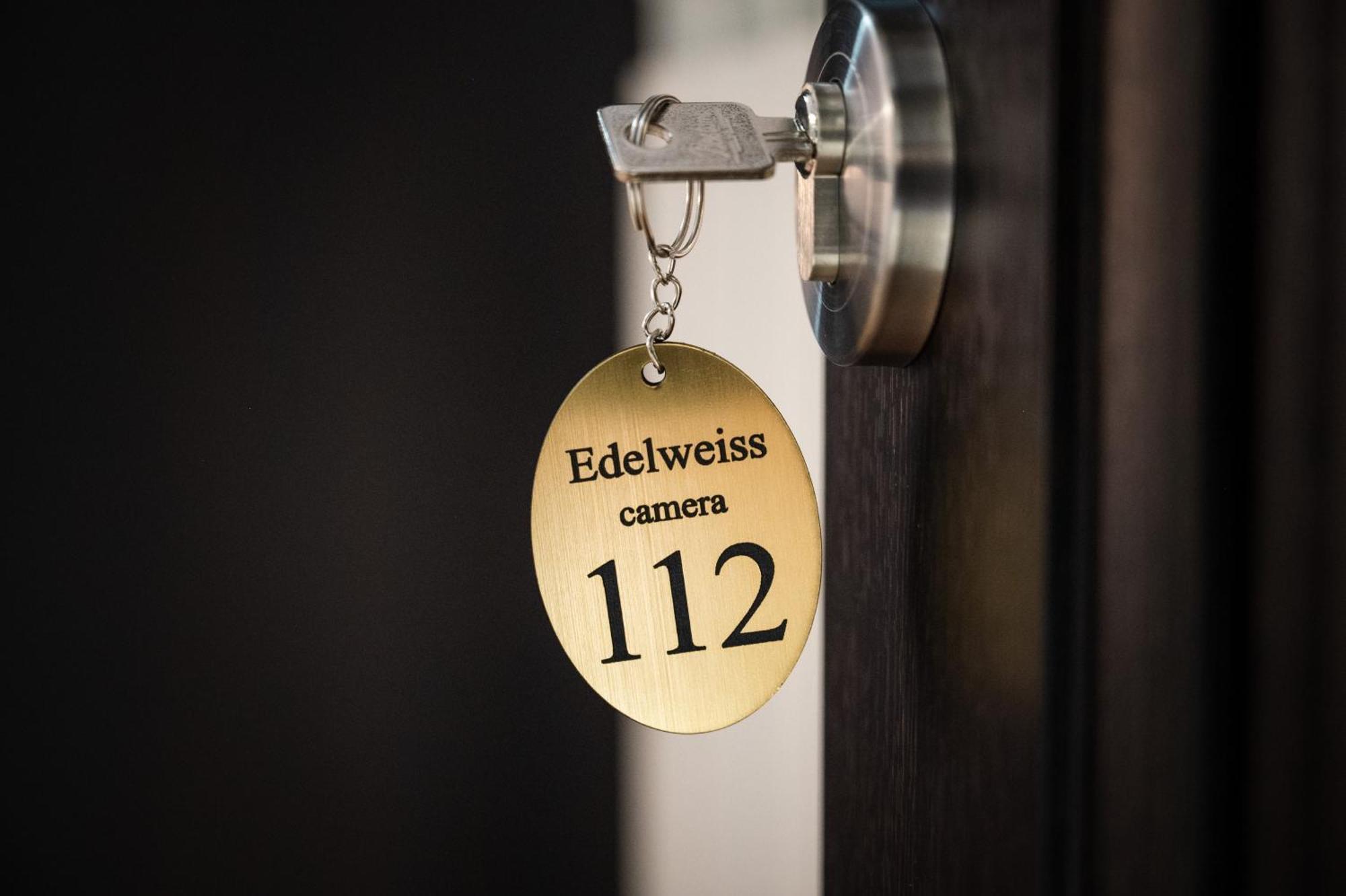 Hotel Evenimente Edelweiss Bogdan Vodă Exterior foto